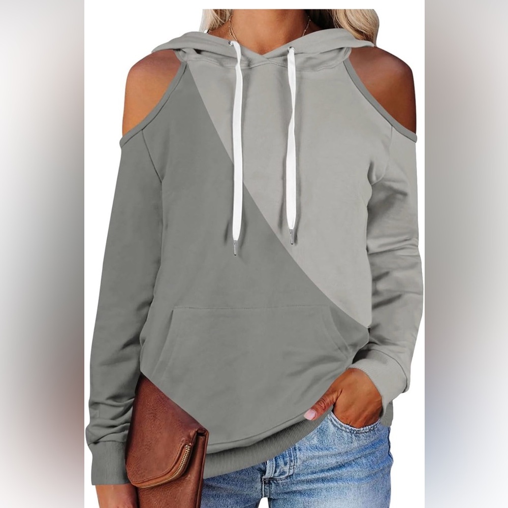 Two-Tone Cold-Shoulder Hoodie in Light Gray